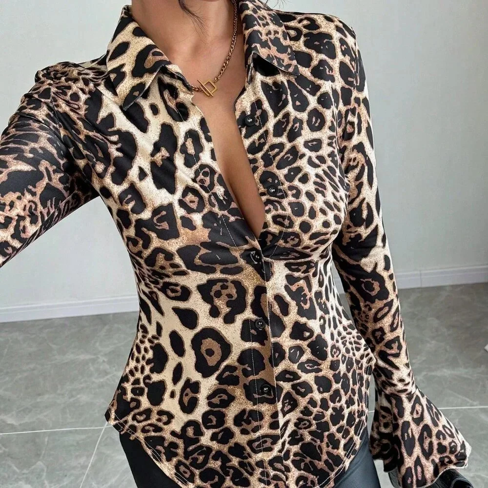 Multicolor Elegant Women's Leopard Print Tight Bell Sleeve Blouse - Picture 4 of 5